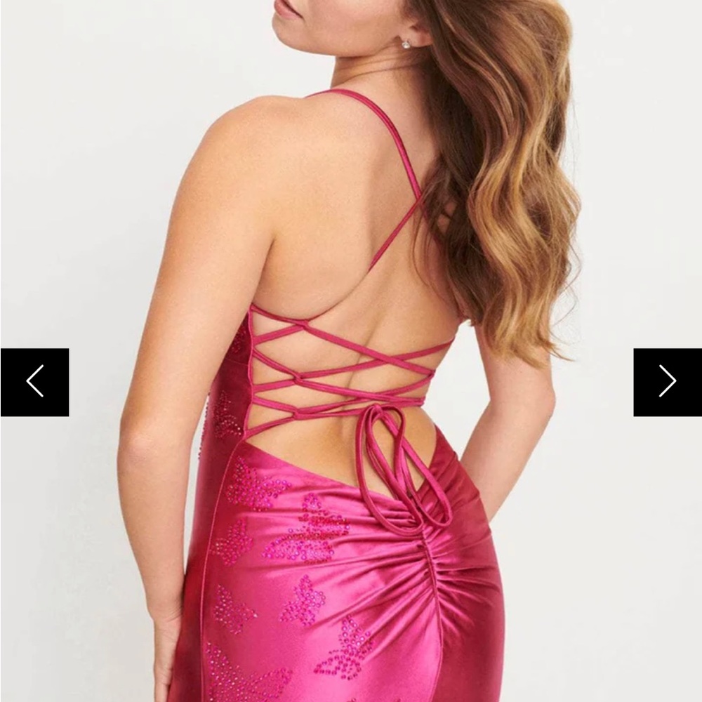 Hot Pink Beautiful Butterfly Beaded Short Dress. Faviana S10904 - Worn once.